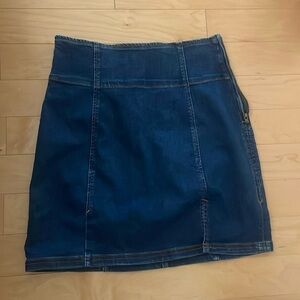 LIKE NEW Free people denim miniskirt size 10